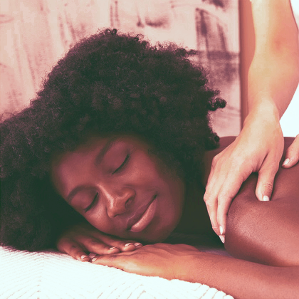 trymyfab's tweet photo. When was the last time you treated yourself to a nice long #massage? ⁣
It's one of our favorite ways to melt away stress from the week annd you don't have to spend an arm and a leg to do it. 

#selfcaresunday #naturalhair #treatyoself https://t.co/wvaMOPyUld