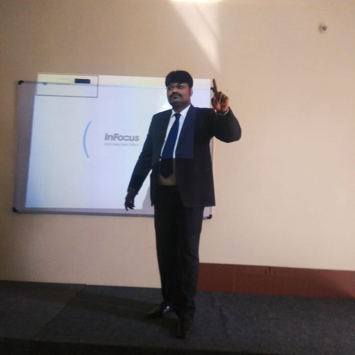 projecttrainers's tweet photo. Completed a Successful 20 Days Python + Django Web Application Project Development Program at Global Engineering College at Jabalpur, MP

#globaljbp #protr #projecttrainers #python #django #webapplications #projectdevelopment #jabalpur #training https://t.co/Dnttt2sBtY