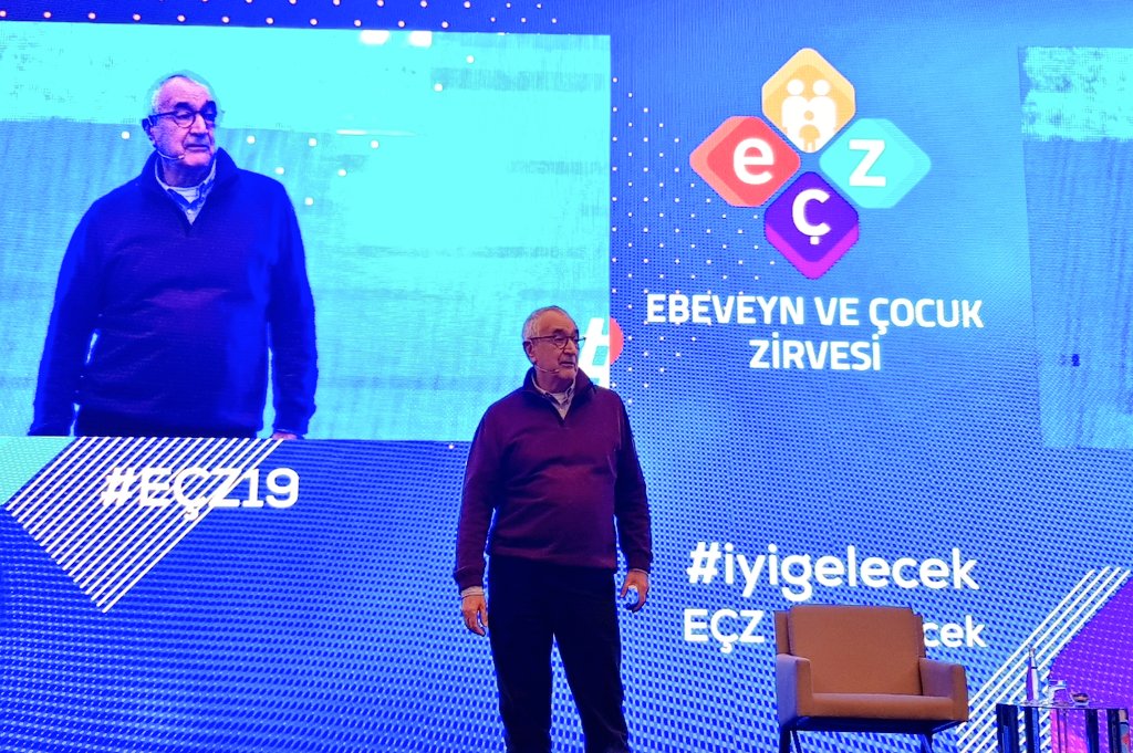 'İletişim, İlişki ve Başarı' başlıklı konuşmasıyla @DoganCuceloglu @ecziyigelecek sahnesinde... #EÇZ19 #eçziyigelecek #İyiGelecek