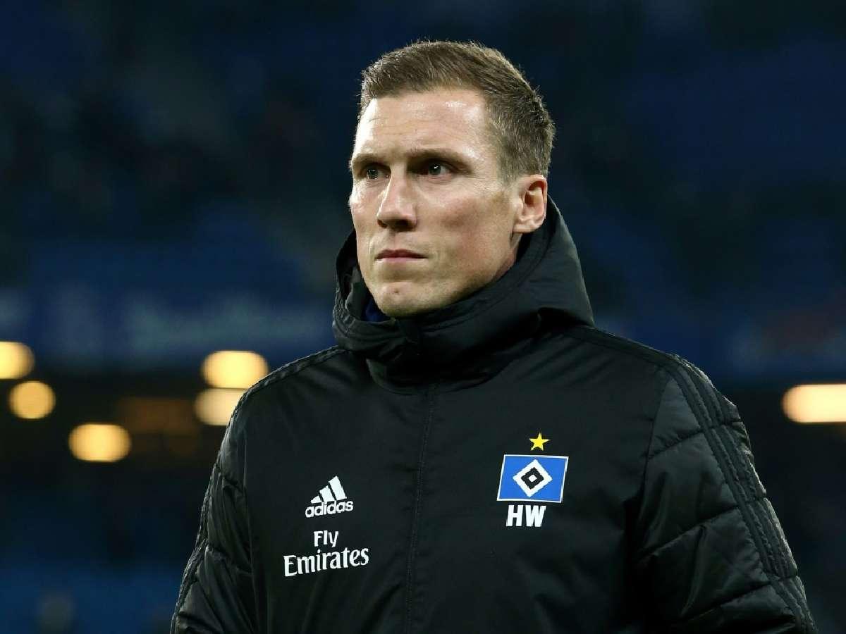 spckstr's tweet photo. "Gibt keine Ausreden": HSV peilt Heimsieg gegen Fürth an Mehr unter: https://t.co/1mWSfn6o8o 
@spckstr @HSV @BILD_HSV #Bundesliga #bundesliga2 #2liga #hsv #fussball #news https://t.co/DuaSmQtj8k