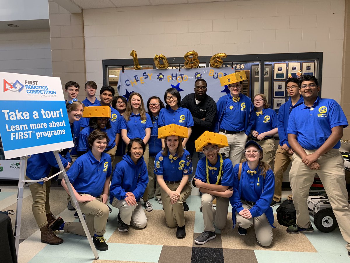 frc1086's tweet image. Starting our day with @Robotics3359 getting new cheese nicknames. Also, student ambassadors are ready for action. Come take a tour! #morethanrobots @friendswithrobots