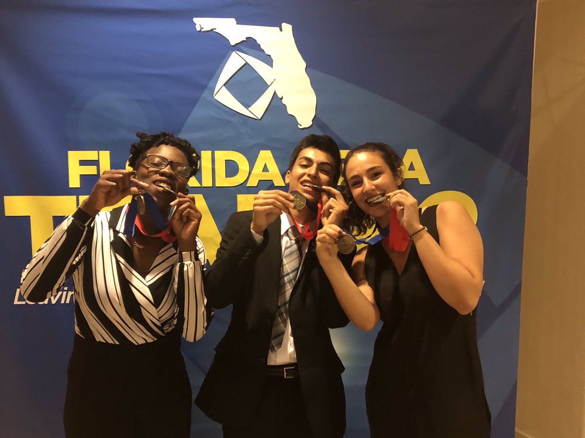 kellywilson4402's tweet photo. Congratulations Lely High School headed to DECA International Competition. Extremely proud of our Business/Entrepreneurship students. @LelyDeca #ReadyForIt #BusinessProfessionals #Leadership https://t.co/p0C7w1YGV8