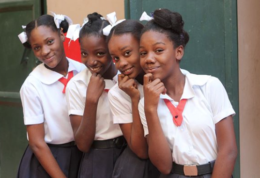 vhfoundation's tweet photo. That look when you can see a B R I G H T future ahead 🙌🏽😍
⠀
Working with these students gives us LIFE ❤️
⠀
#VibrateHigher #VibrateHigherFoundation #Nonprofit #HelpOthers https://t.co/oKokeeWRBe