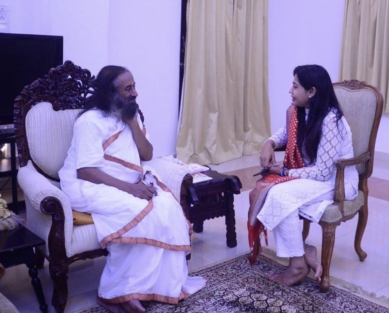 The master who rules the heart of people from 156 countries - Gurudev ! India is blessed to have you @SriSri Bless me & my endeavours