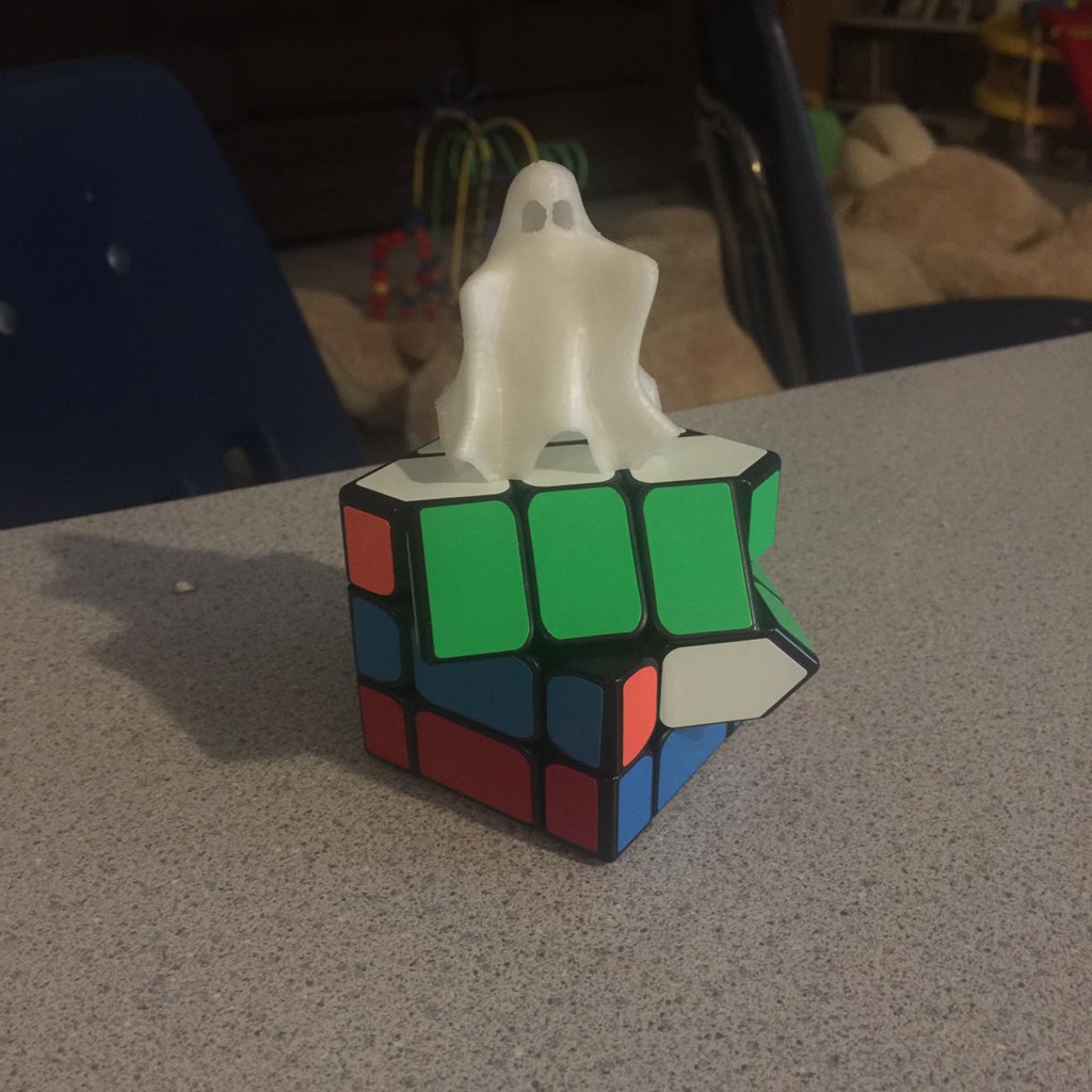 RubikOwl's tweet image. Another cube! This one is fun cause it shapeshifts. It&apos;s basically just a regular cube but middles were moved 45 degrees alone one axis. #rubiks #fishercube