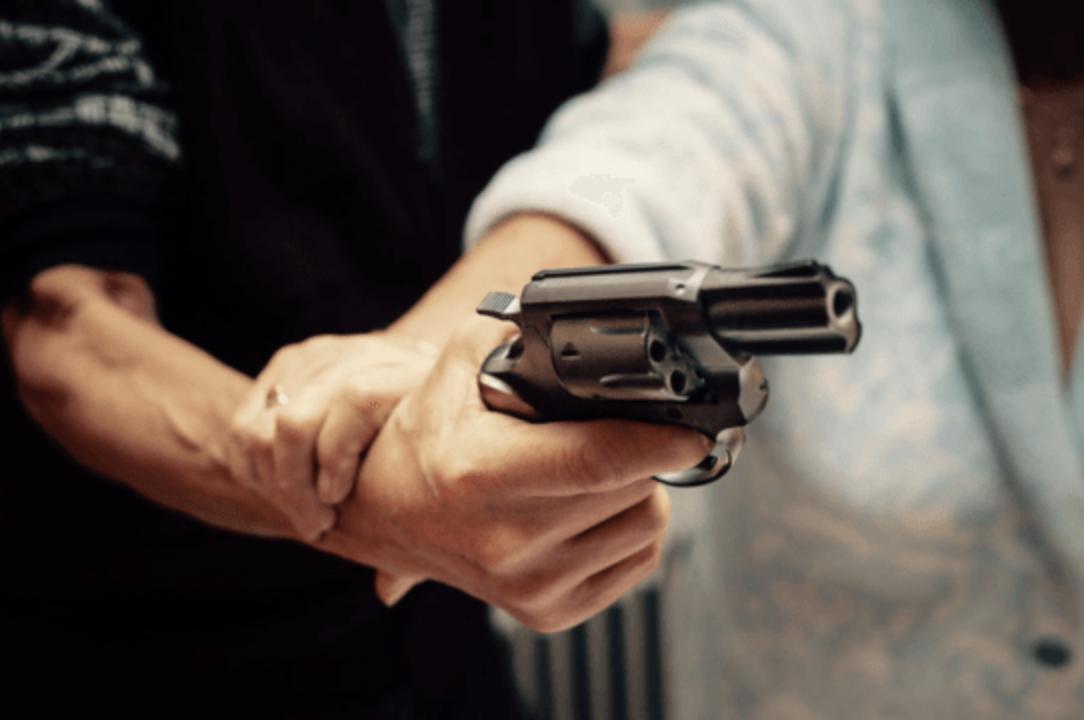 NMPGVnow's tweet photo. MUST READ ARTICLE: PROTECTING WOMEN AND CHILDREN IS ESSENTIAL. https://t.co/y0UIDuBpFS #HB87 #SB328 #HB83 @CSGV @GiffordsCourage @GovMLG @Lopez4Gov Because guns don't belong in the hands for domestic abusers. https://t.co/lRuFhMwHyg