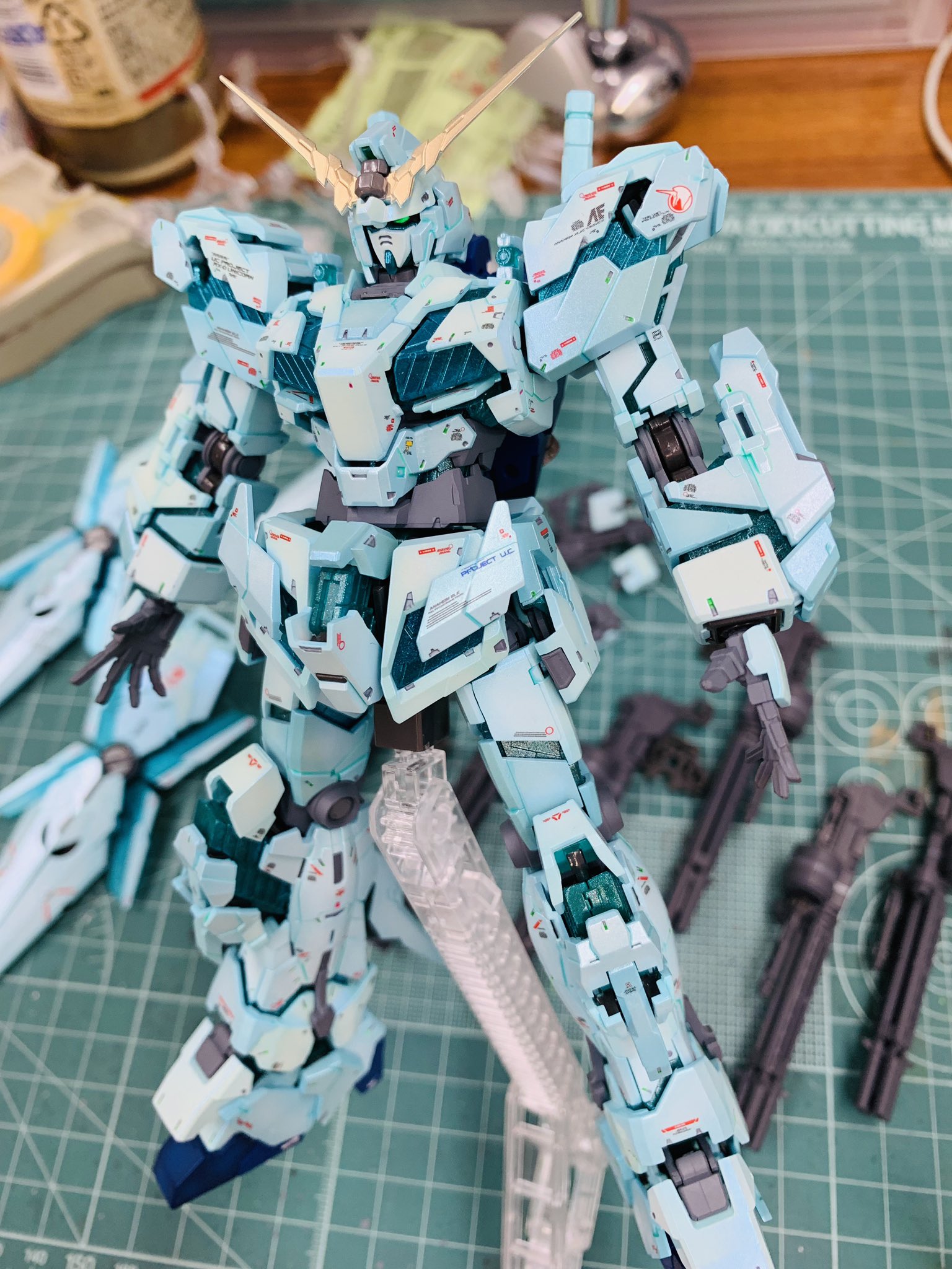 刃 在 Twitter 上 Rgユニコーンガンダム サイコフレーム 覚醒 共振 ビームガトリングガンの製作 設定ではヤクトドーガ系らしいので ジオンっぽくこれから手を加えよう Rgユニコーンガンダム ユニコーンガンダム サイコフレーム ガンプラ Rgフルアーマー