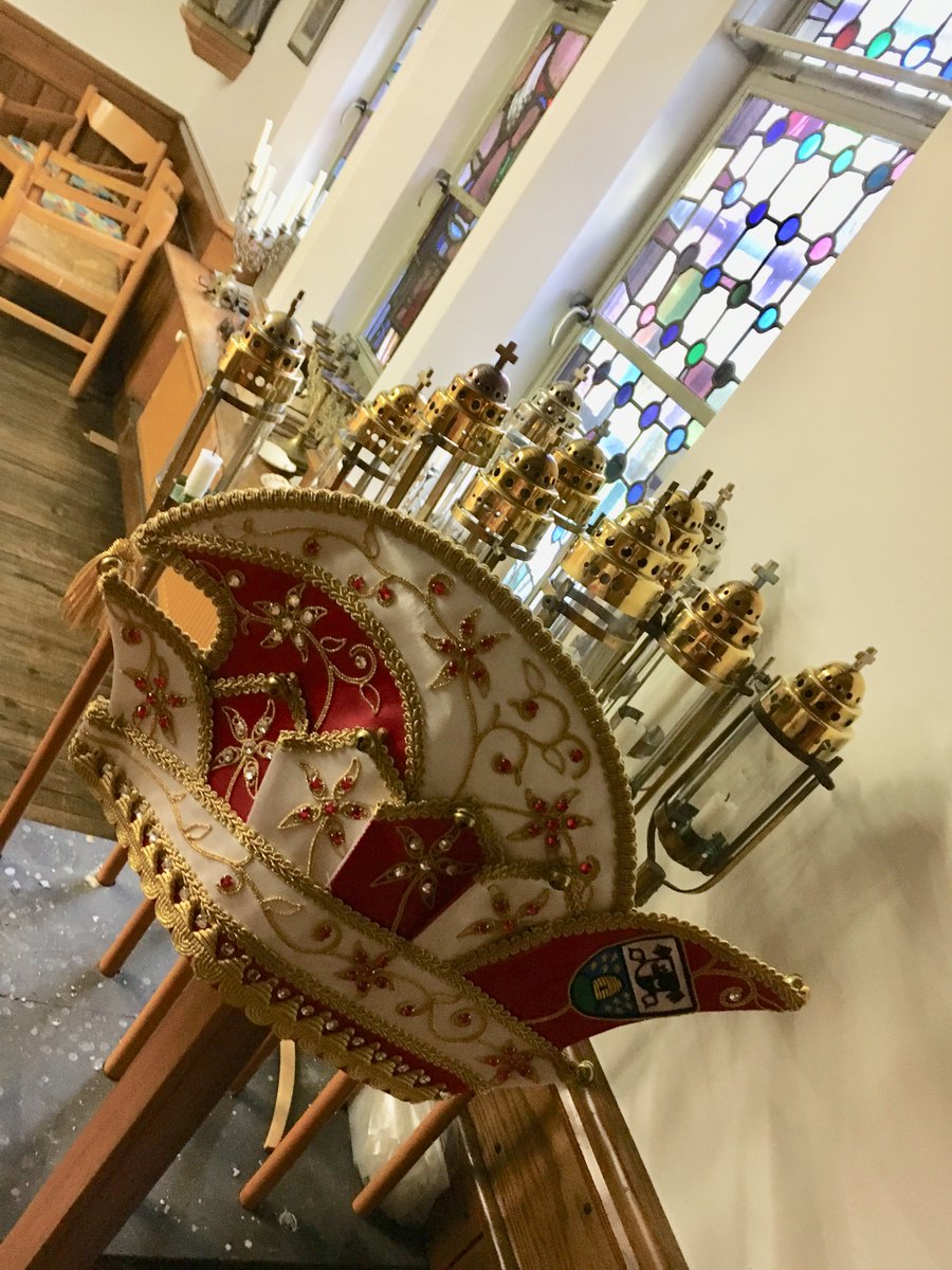 Prachtige vastelaovesmis <a href="/depielhaas/">De Pielhaas</a> Rooj, mit interim-Daeke De Graaf Woutering as vörgénger. Dank ân <a href="/vmktwit/">Venray's Mannenkoor</a> Venrays Mannenkoor en <a href="/EuterpeVenray/">Euterpe Venray</a>