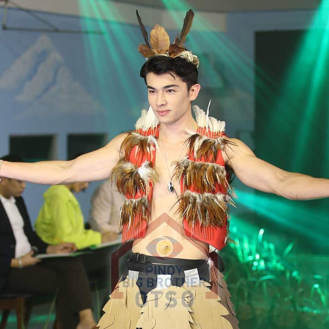 JohnJohnElchico's tweet photo. Sila talaga ang karapat-dapat sa Big Four. They have the patience, the determination, the strength, and the passion to achieve  their ambitions, their goals, and their dreams. Team LAYF, LAVARN!

#PBB8Batch2FifthEviction https://t.co/V8Pv3MUrDu