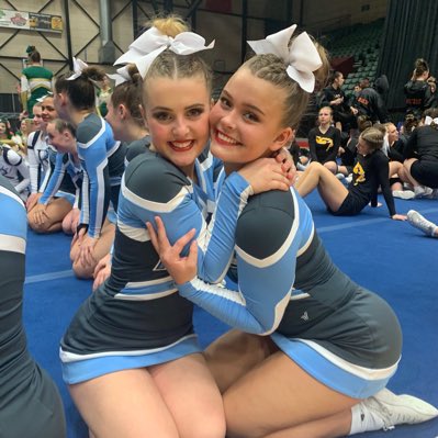 AnnaMarshall's tweet photo. #NewProfilePic https://t.co/Ornl0h3aM2