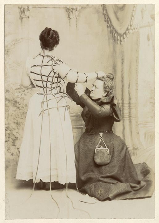 SilkDamask's tweet photo. #DressmakerSeries #WomensHistoryMonth #makers #designers #untoldstories #payingthebills Unknown dressmaker/seamstress measuring a client, c late 19thc  https://t.co/hQUl9VjHlL #californiastatelibrary https://t.co/XAJMAQGTqr
