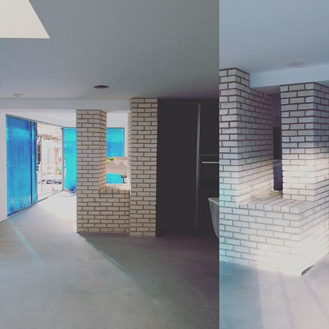boveyconstruct's tweet image. The #white hand made #bricks add a real cool feature inside also, mixing #traditional with #ultramodern 
#design 
#architecture 
#construction 
#polishedconcrete 
#boveyconstruction 
#granddesigns 
#buildersofig 
#devonlife 
#luxuryhomes 
#southhams 
#lu… ift.tt/2GVOJi5