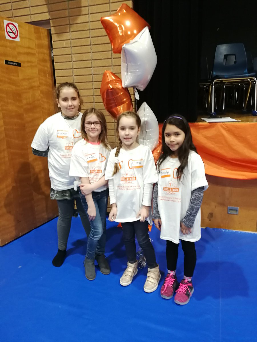 Très fière de la délégation primaire de mon EEP Nouvel Horizon de @Ottawacepeo à #EpelleMoiCanada ce matin. Bon succès à tous, vous êtes déjà gagnants, vous participez activement à préserver la langue française. #FiersFrancoON