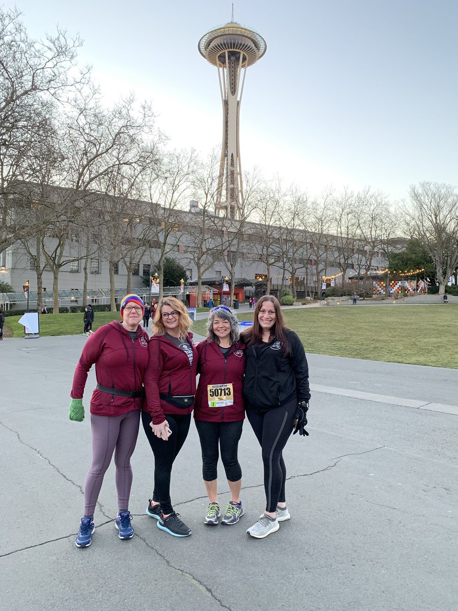 iamjackiejam's tweet image. We are freezing but having fun!  The 15K starts at 0755. #HC15K #NSNG #FATdoc