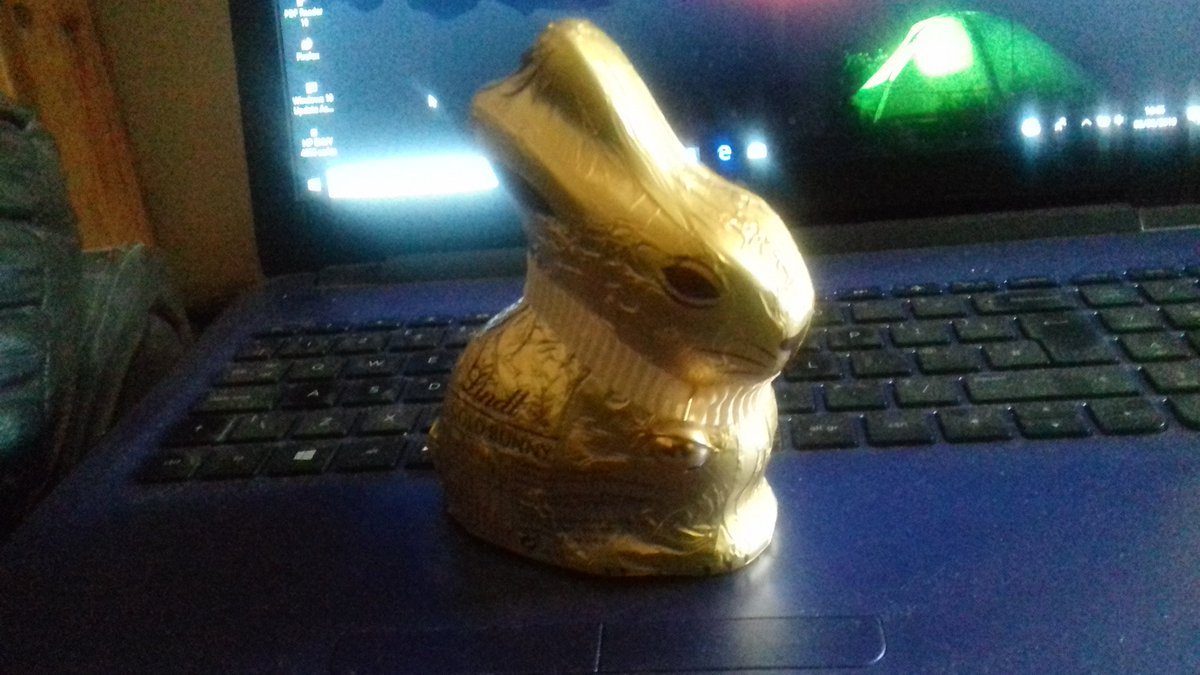 Chirpychippy60's tweet photo. Lindt now make white chocolate bunnies #lindt #chocolate #lindtbunny #whitechocolate https://t.co/aLi2u4BOdb