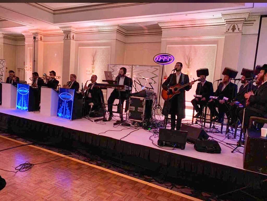 #ShevaBrachos with <a href="/DovyMeisels/">Dovy Meisels</a> #music by <a href="/ABerko/">Amponsah Berko</a> #productions #awesomeperformance