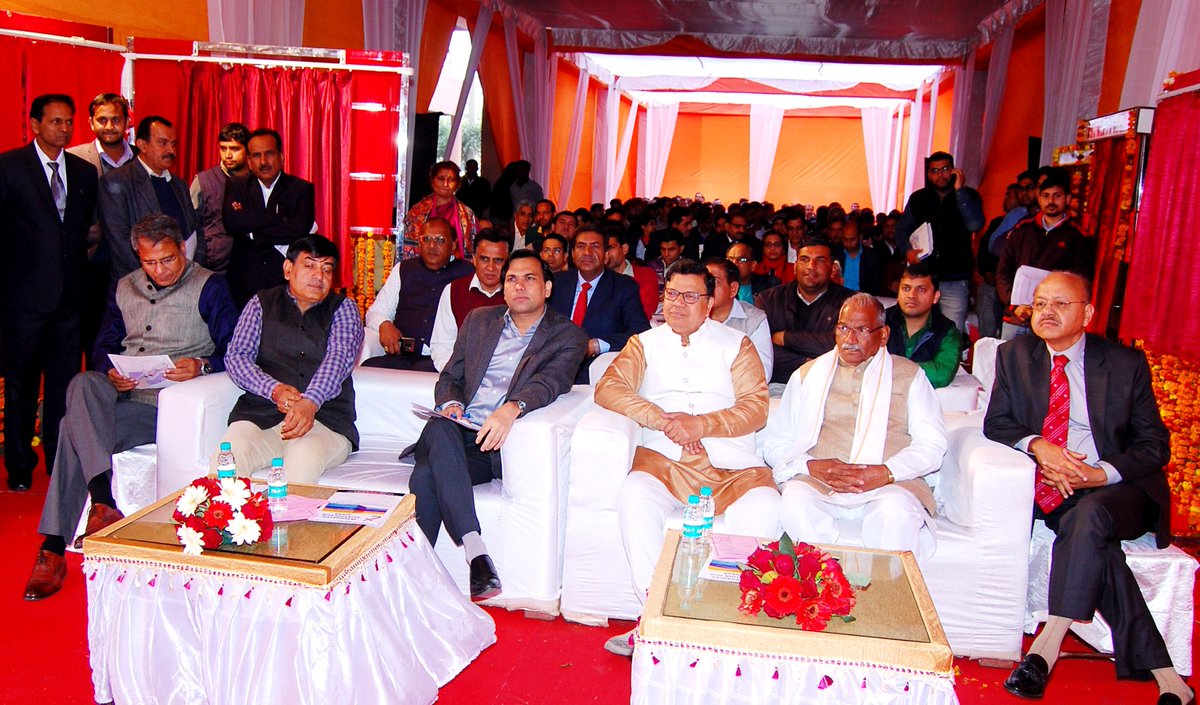 drkamalguptabjp's tweet photo. मुख्यमंत्री ने हिसार को दी 257 करोड़ रुपये की 8 विकास परियोजनाओं की सौगात। हिसार एयरपोर्ट पर 156 करोड़ रुपये की लागत से बनने वाले Integrated Aviation Hub - Phase 2. #HisarDevelopment https://t.co/ADKPlQxw0g
