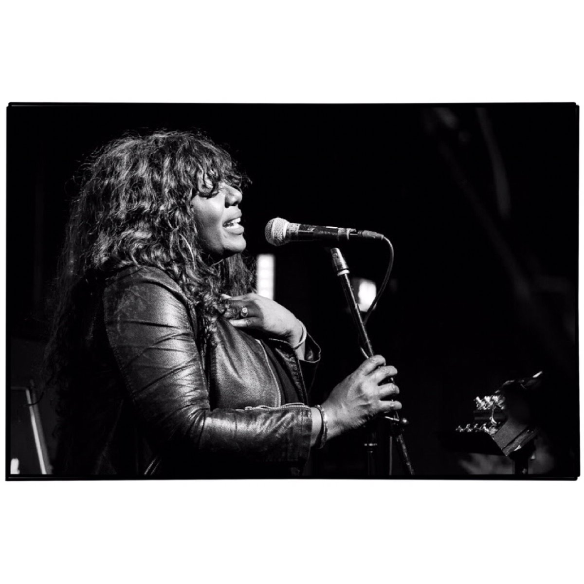 Sal_GigJunkie's tweet photo. One of my favourites ♡....Denise Johnson + Twem at Trashed ☆
All Photos ©️ Sal_GigJunkie
@TheDJohnsonR3AL @Twemski @TrashedTVLive @TheBreadShedMcr https://t.co/UCRqq4ymri