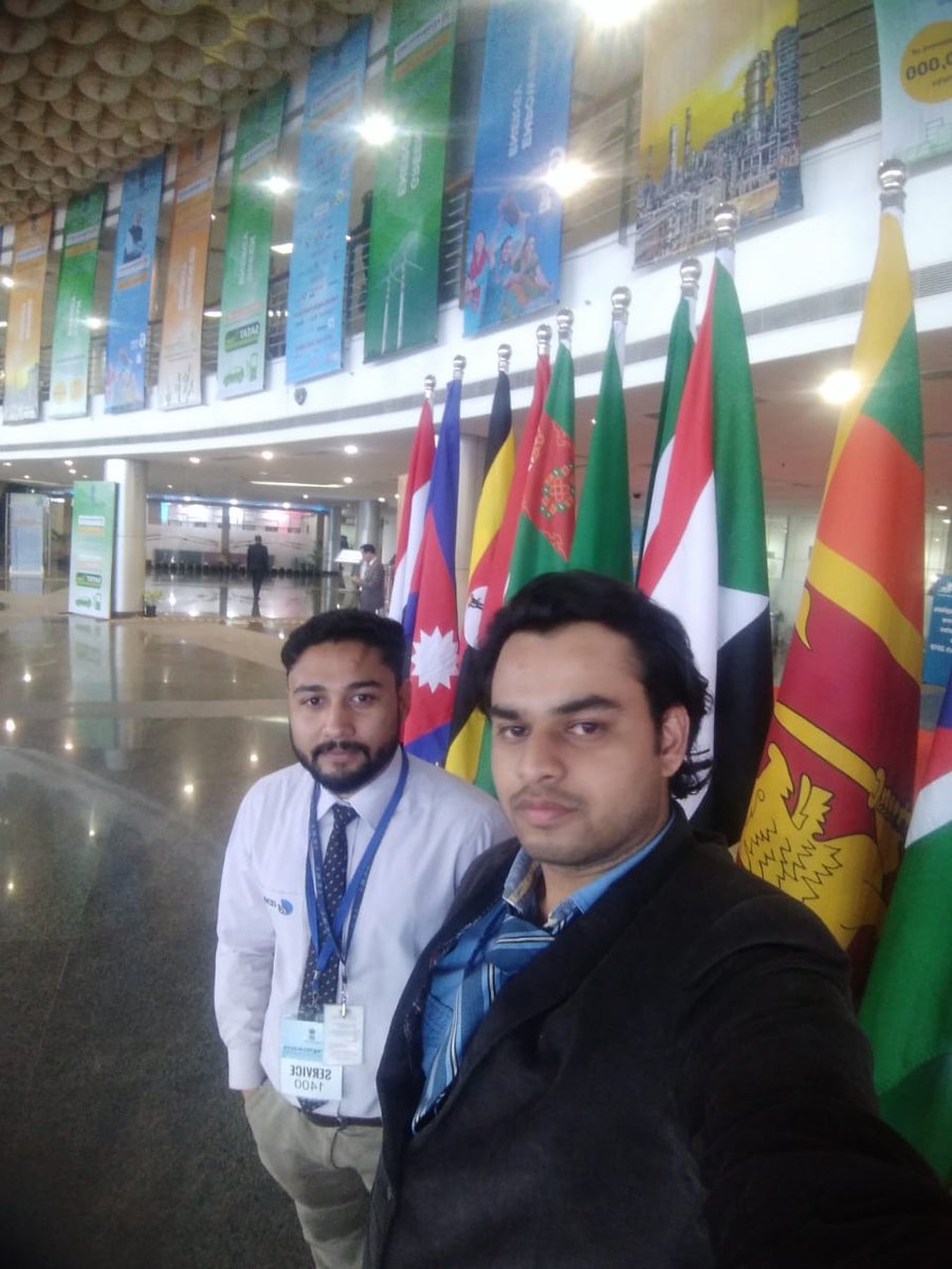 KushagrapuriC's tweet image. Enjoying #Petrotech Event ..