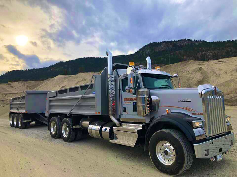 Grizzly Excavating tweet media