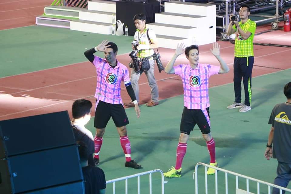 jo__1998's tweet photo. งืออออ
ใครไม่รักก็บ้าแล่วววว  
#jirayu_jj
#งานวัดคาร์นิว้าว 
#เจมส์จิ 
#ทีมอาซา https://t.co/w0ADa8bjXm