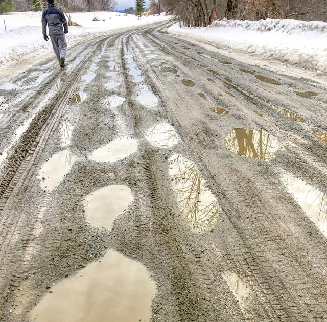 MrsSmuttynose's tweet image. **taps microphone** 🎼Welcome to Vermont, it's been waiting for you, welcome to Vermont..."  #thisisvermont #SpringOfDeception