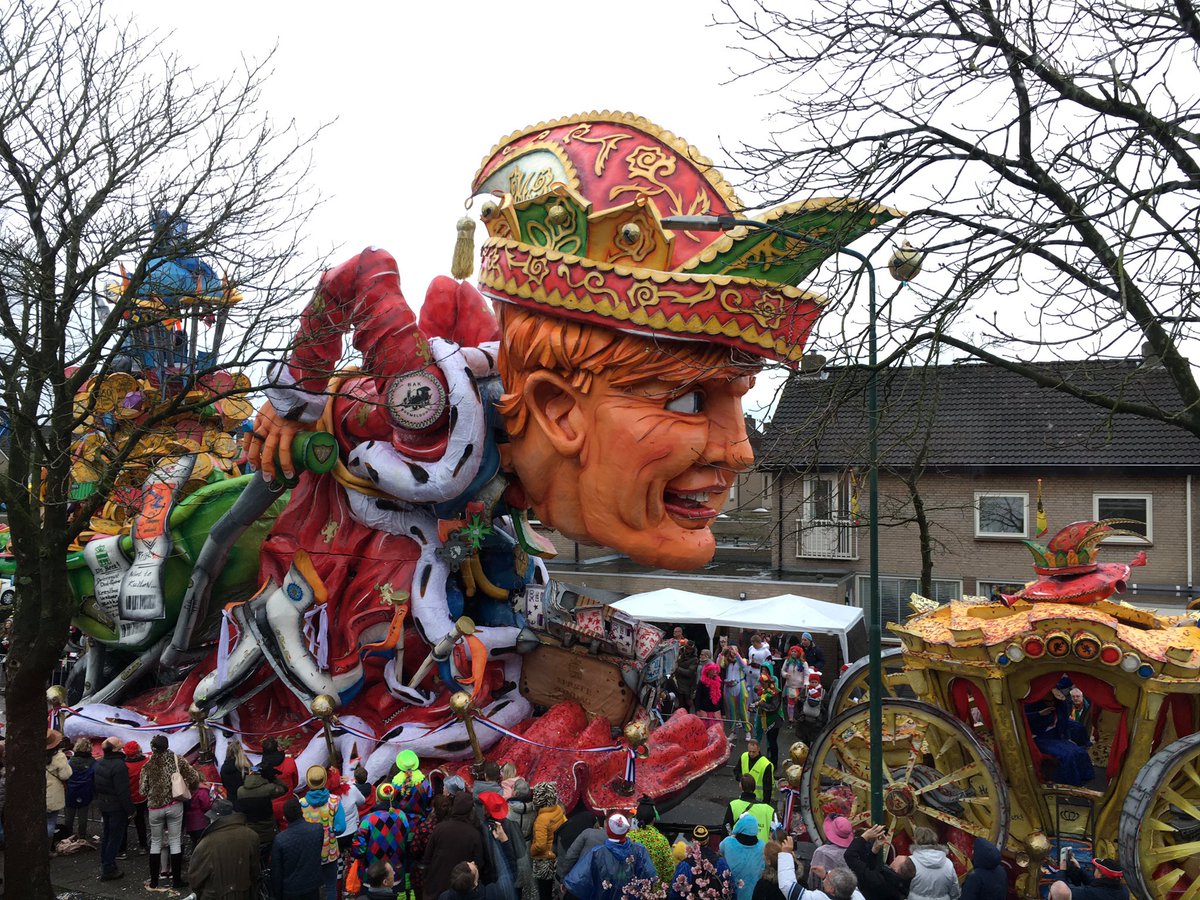 MartineVerst's tweet photo. Wat was je weer mooi #carnavalsoptocht #Boemeldonck https://t.co/Hie0KaPBfJ