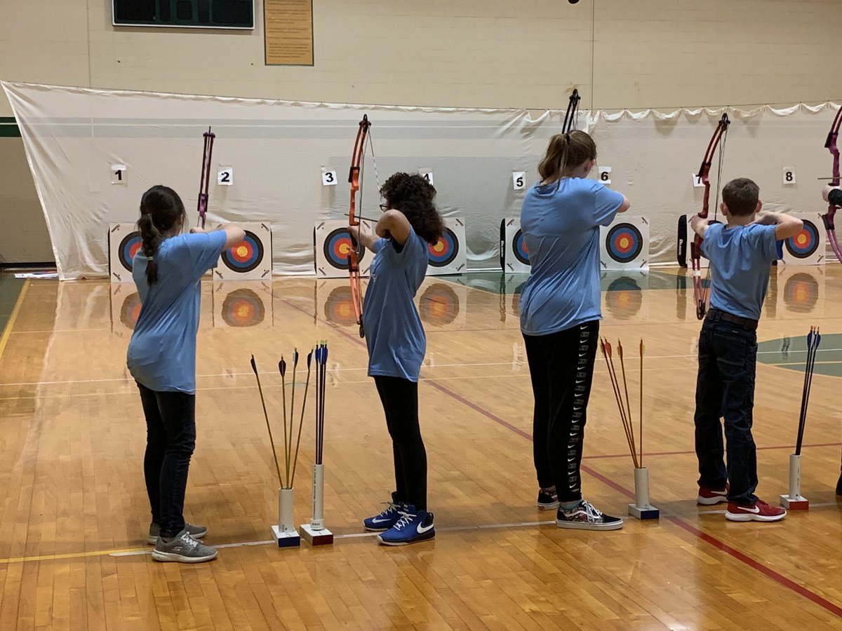 April Thompson tweet media