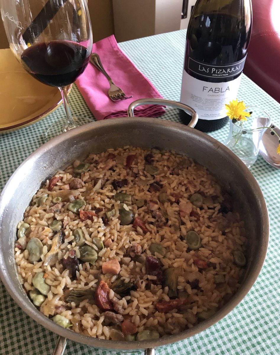 alacartemenus's tweet photo. Arrocete dominical 👏👏😍🎉🎉🎉
&amp;
Fabla 2016 de @bodegasjalon @docalatayud de la selección @vinissimus 😍😍😍🍷🍷 https://t.co/OAtiWV6Wcu