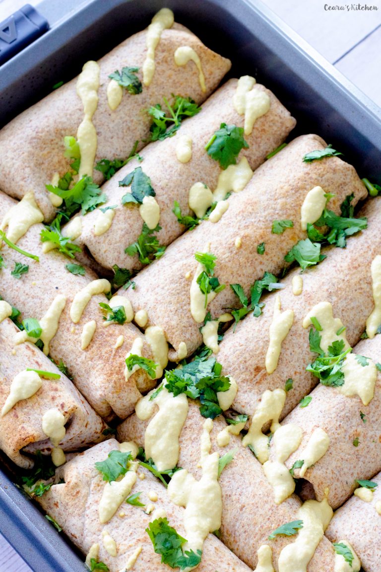 CearasKitchen's tweet photo. Who’s doing #mealprep today? These hearty Kale and Sweet Potato Burritos make the perfect make-ahead, stick-to-your-bones kind of meal. I love making these burritos Sunday evening for dinner and freezing the leftovers for lunches all week.

Recipe: https://t.co/GCed3DSQXD https://t.co/e0IAr1AmAZ