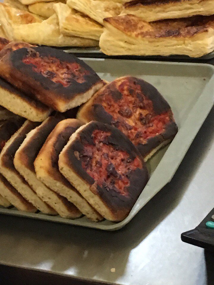 Пицца из ада: чем кормят детей в школьной столовой Крыма