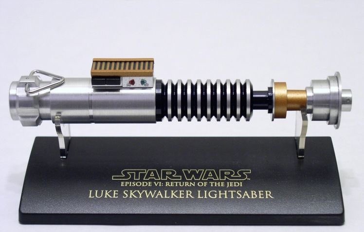 MentorSkywalker's tweet photo. #ItsNotAMancaveWithout collectibles. https://t.co/kv8bLXHcie