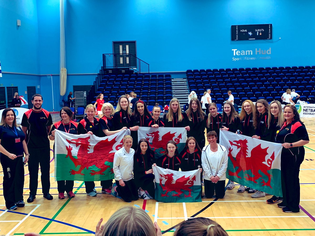 rhi_13's tweet image. Super proud coach, what an AMAZING @NetballEurope for @WelshNetball U17s squad for achieving a FANTASTIC silver medal🥈Thanks to everyone for their support to these players 😀 #Diolch #proud #togetherness #simple #intensity #topeffort #enjoy #felun 🏴󠁧󠁢󠁷󠁬󠁳󠁿🌼🏴󠁧󠁢󠁷󠁬󠁳󠁿