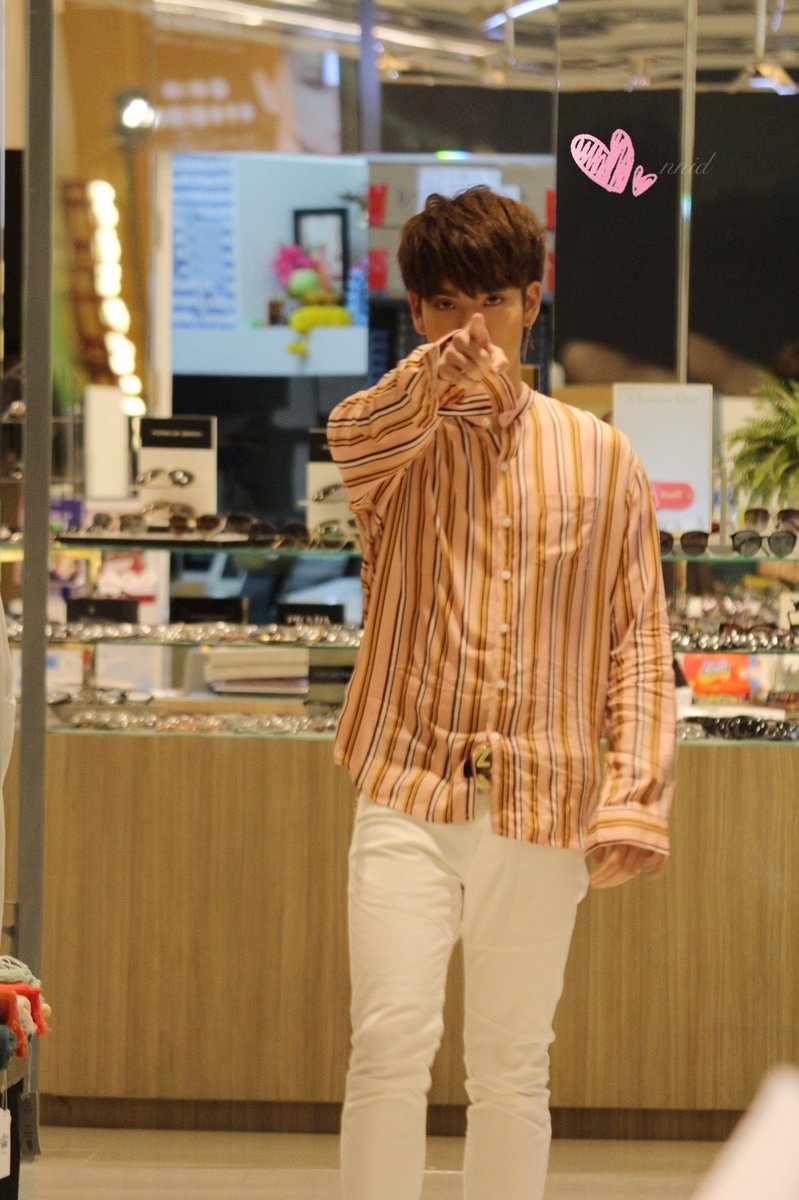 Nid_ctr's tweet photo. หลบหน่อยพี่เตอร์จะเดิน 
#พี่เตอร์สินกำ 
#konvyvalentinesmegasale2019 
#DreamDateCopter https://t.co/gI5Nf9ISJw