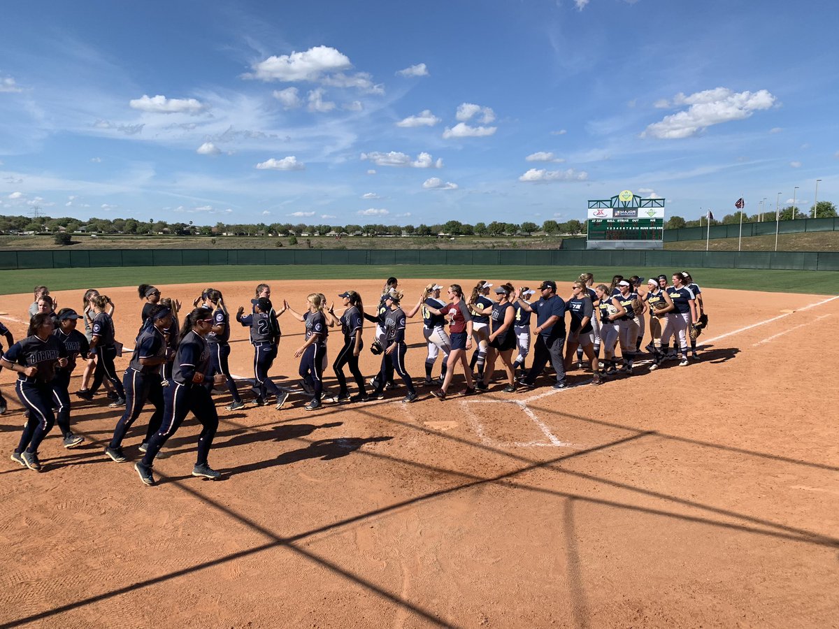 STU_Softball's tweet photo. FINAL | STU 2, JU 7. Bobcats will be back in action at 6 p.m. against RV Bellevue University to wrap up the #PFXSpringGames weekend. https://t.co/QYx7PMDLNi