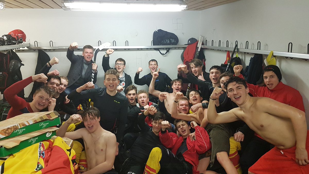 BAYERISCHER MEISTER...
U17 EHC Bad Aibling😊💪👍👊
#hardworkpaysoff
#playtowin