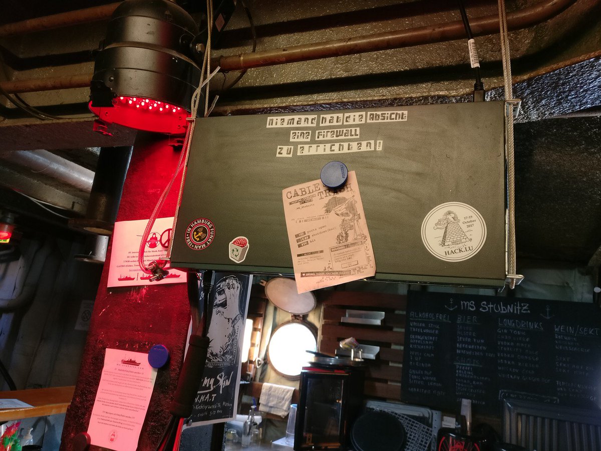 paskow's tweet photo. Feierwoche überstanden! Das war die geilste Geburtstagsparty aller Zeiten. Danke danke an alle, die da waren. Wir machen das wieder! ;) #cabletrash #msstubnitz https://t.co/TE4dhvcd0P