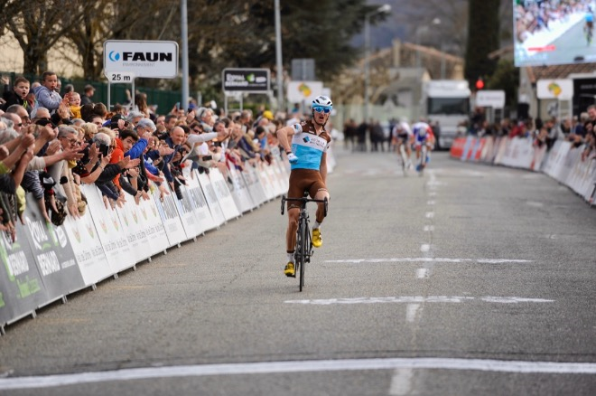 CyclingPub's tweet photo. Alexis Vuillermoz takes first victory of the season for AG2R La Mondiale in Drome Classic https://t.co/4jbdSvyVsu
#BDA19
📷Yves Perret https://t.co/Y51lIY4YpO