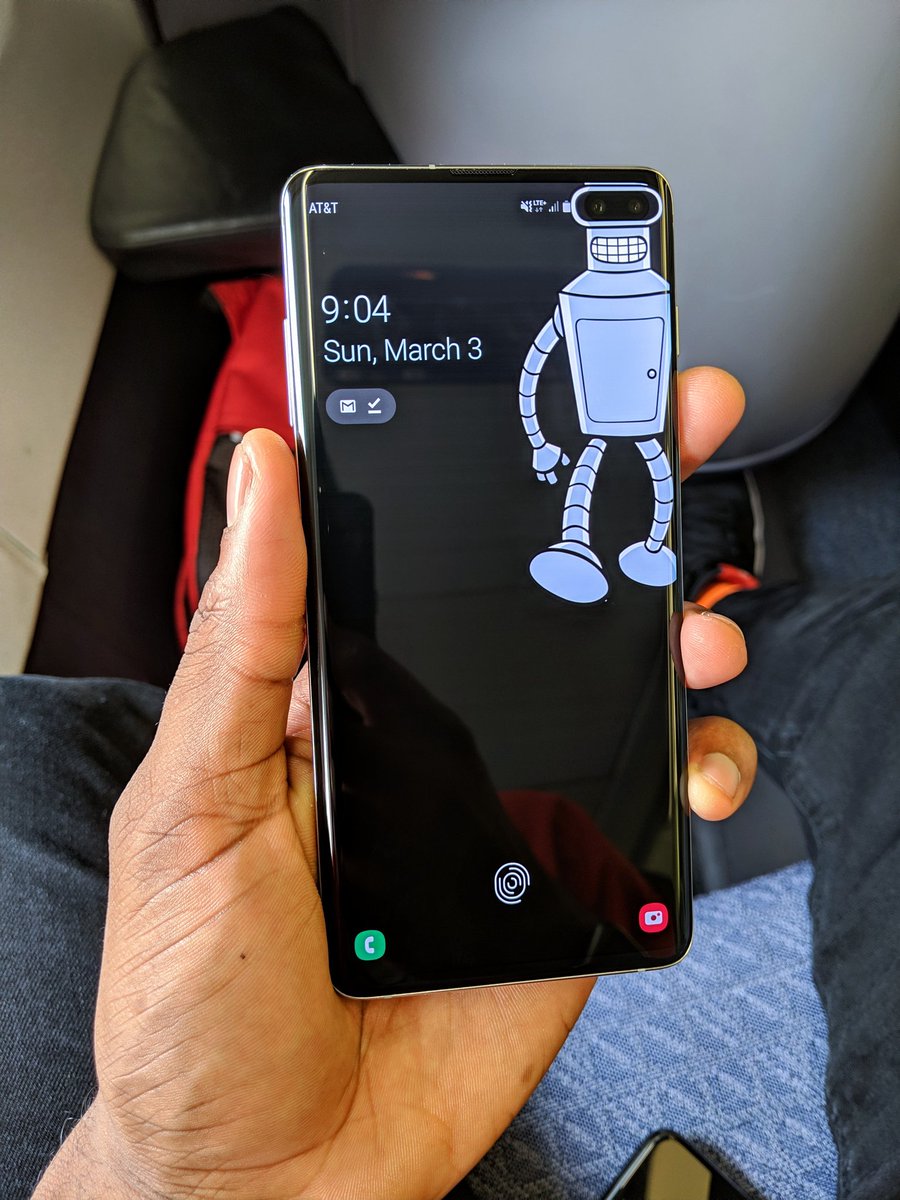 Galaxy S10 のパンチホール 個性的な壁紙で 活かして消す ゴリミー