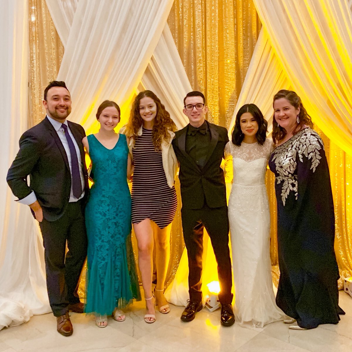 JoshuaMGarcia18's tweet photo. I want to thank professor @NancyVanLeuven for introducing me to my group members and our service learning Client! Last night was a memorable night for sure and the six of us are so glad to help make this gala the best for Jennifer and Joana and the DSACC! #PRDogs #DSACC20Years https://t.co/SS669b2Jji