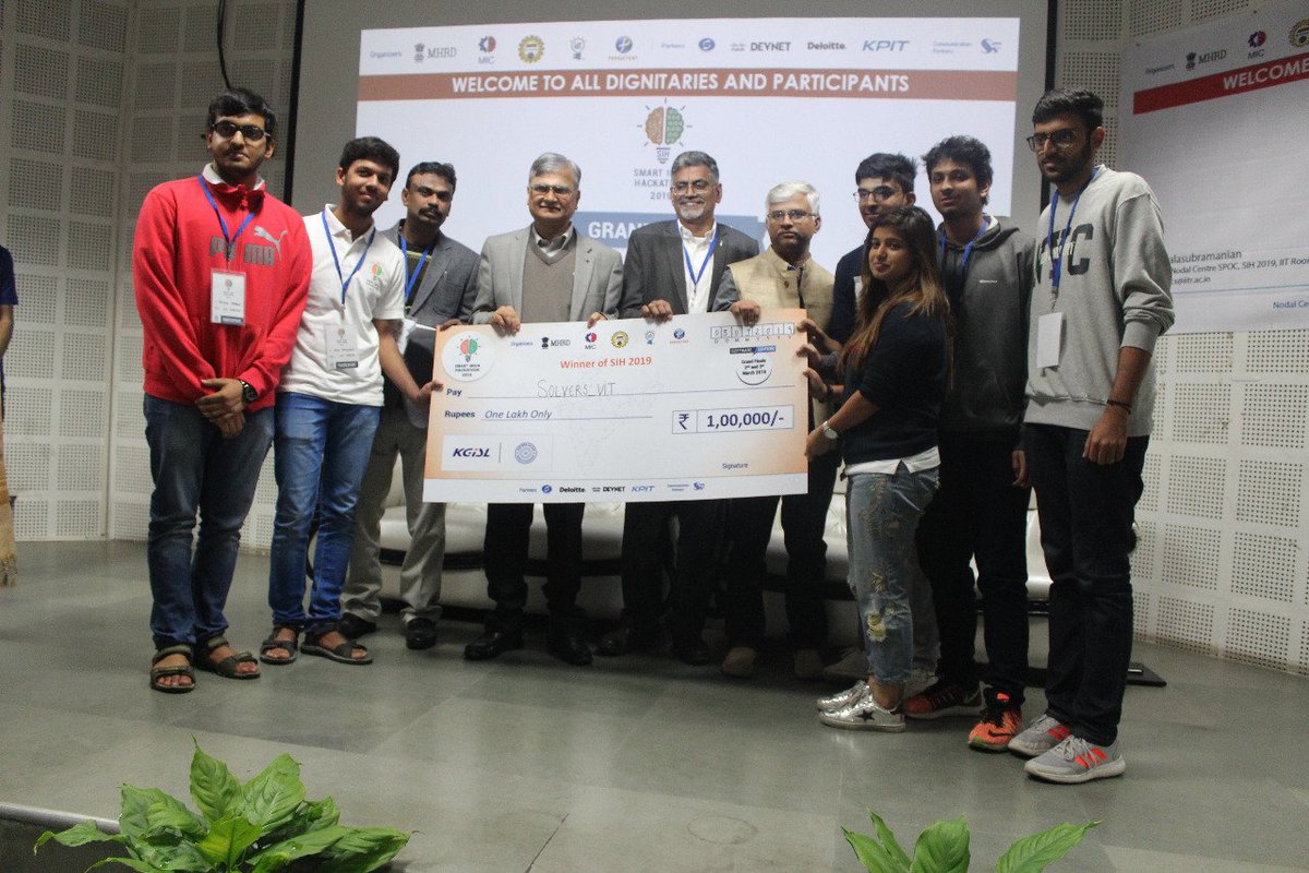 Director_IITR's tweet image. 1/2 : Congratulations to team #Solvers_VIT for hacking the #ProblemStatement on “Customer support-Automation of ticket creation(RPA)” from #VIT #Chennai in #SIH2019GrandFinale #SoftwareEdition at #IITRoorkee @HRDMinistry @Persistentsys @AICTE_INDIA @adsahasrabudhe