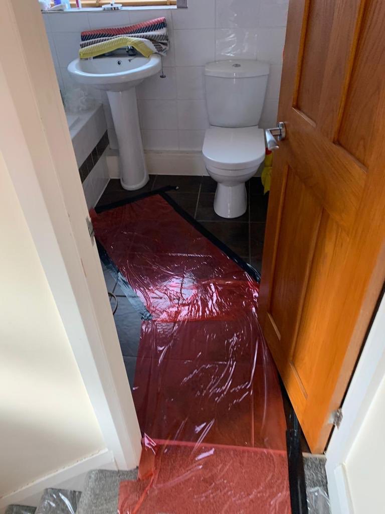 ManorBuildingUK's tweet photo. Our customers love the trouble we go to, to protect their homes. This is a small plastering job where we plastered 2 bedrooms. We cover everything & clean up every time. We are respectful of our clients & their homes. #ManorBuildingSolutions #Builders #Merseyside #CleanBuilders https://t.co/7vmTeLfbpD