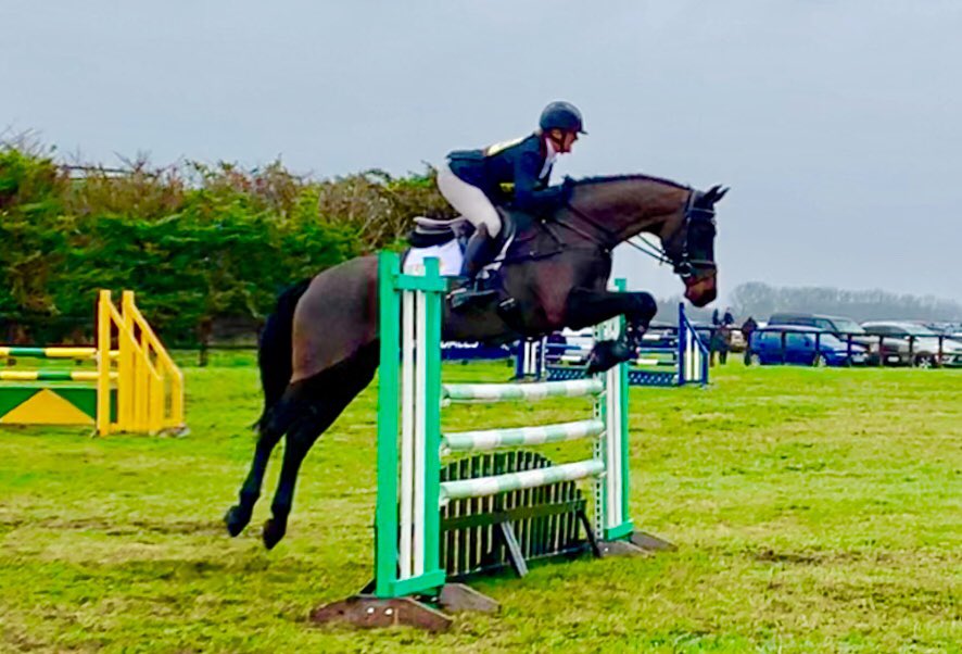 A lovely day @IslehamHT with wins from Chabadu in ON and Erano M in Internediate &amp; All We Need 5th making our 2am leaving Yorkshire very worth while. Thank u ⁦<a href="/RuthPAsquith/">Ruth Asquith</a>⁩ and Abbie for looking after the horses so beautifully and Isleham for running a great event🏇🚚💨