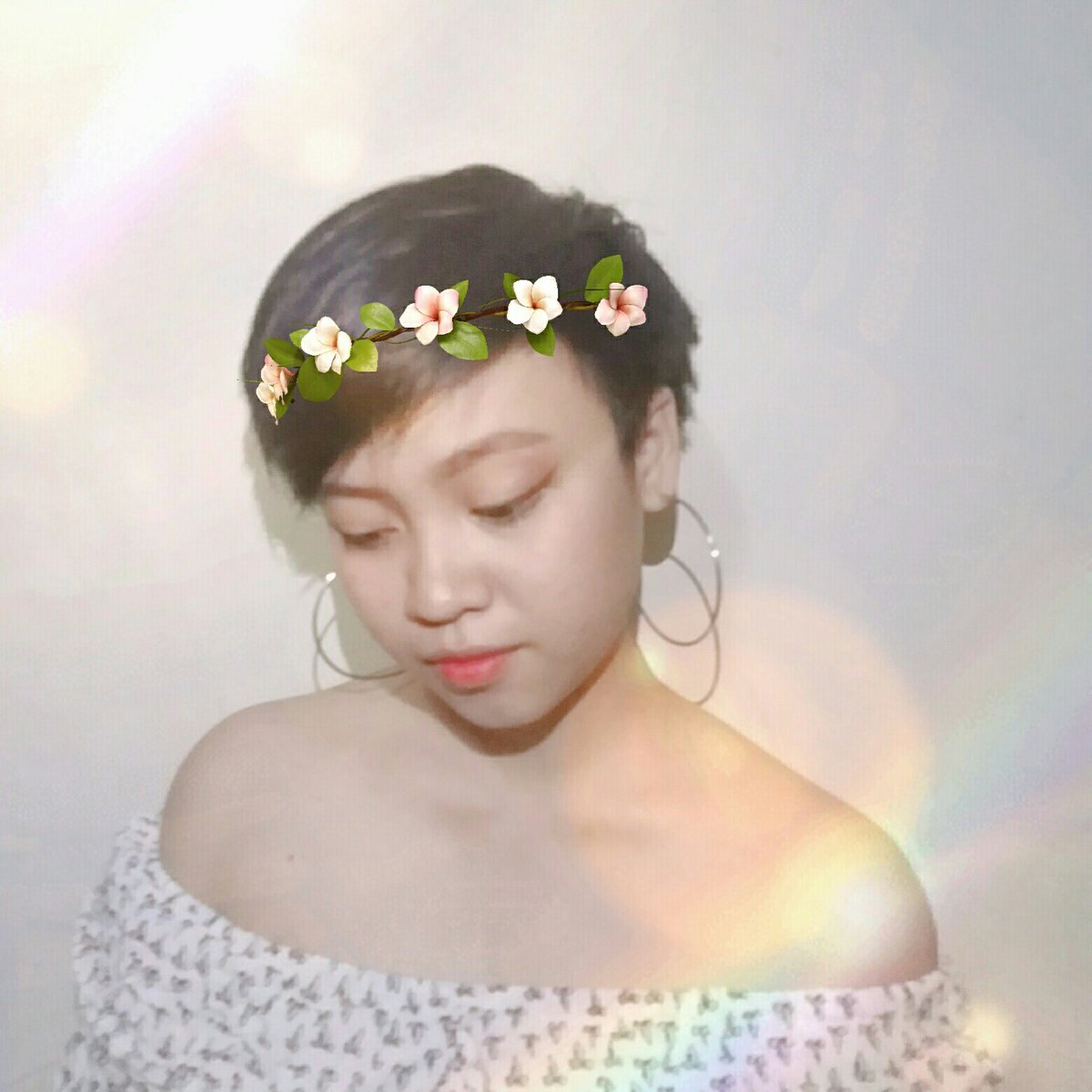 bangcay_'s tweet photo. The things I do for your happiness @httpdes_ 😂
#offshoulderchallenge https://t.co/SxtwbHGE61