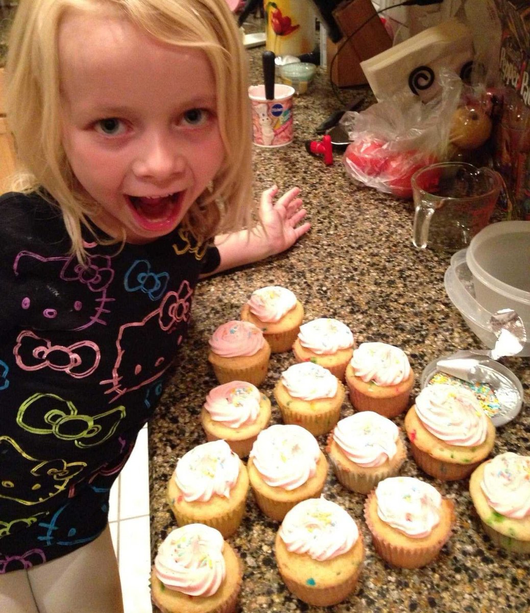 arsenault_judy's tweet photo. Hey  @ElizabethBirkn4 mom put up quite a few photos on Facebook.  I borrowed a few. What a ham &amp; chef 😊 https://t.co/D63vWzpYU1