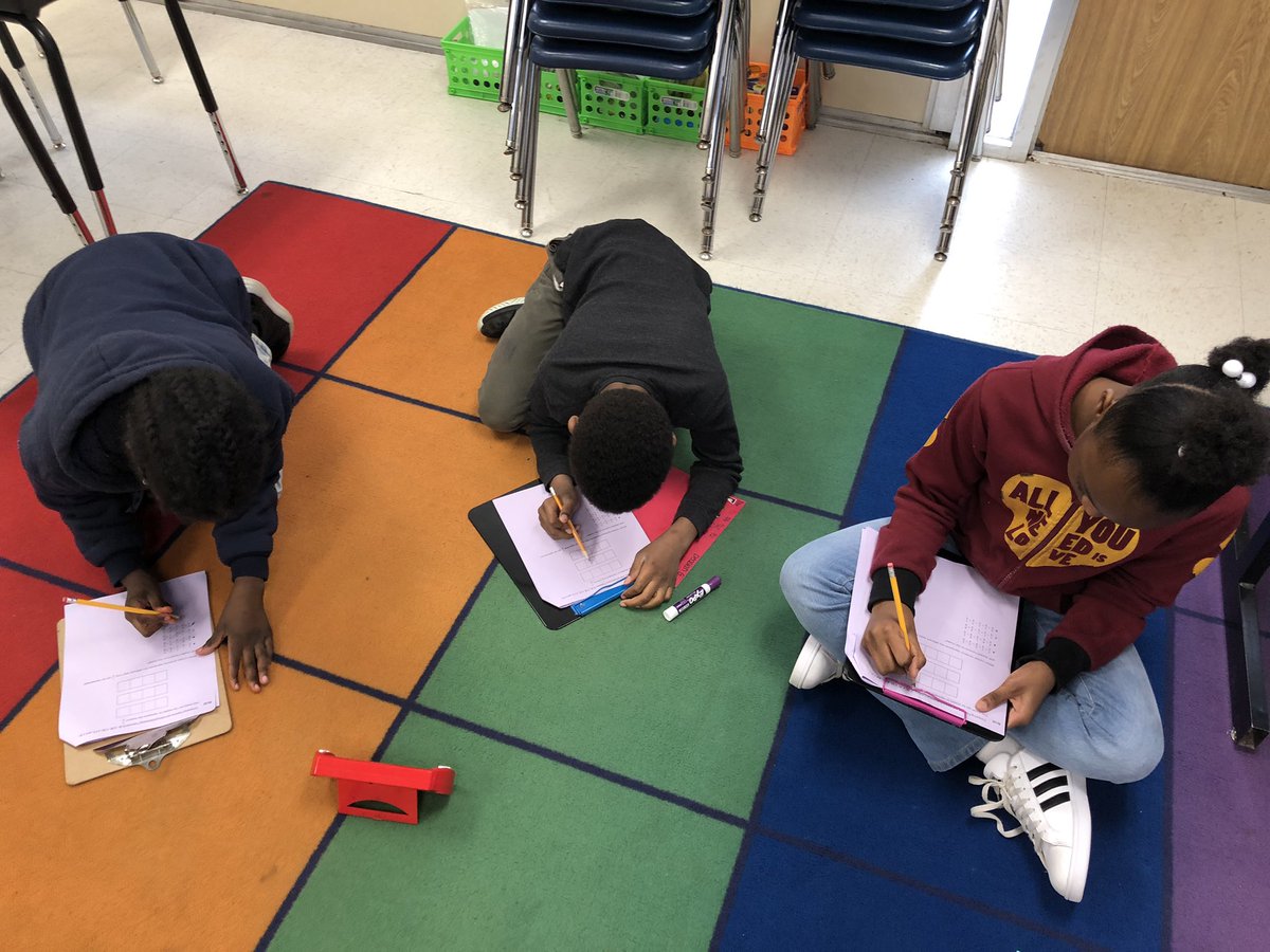 N_RobbinsAdams's tweet image. During this week’s Saturday school we focused on fractions and continued practicing our math facts with a friendly round of @GetKahoot and even had a special guest, my dad! @smithacad #engagingmath