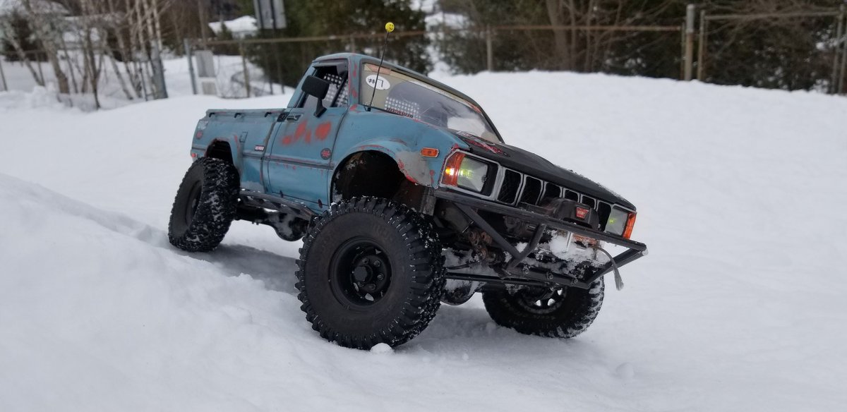 laurentianrcst1's tweet photo. Some pics from yesterdays outing with my brother,we got the axial jk and the tf2 hilux out for some Saturday wheeling #rc4wd #scalebuildersguild #rc4wdteamdriver #teamrc4wd #getscale #eatsleepscale #rc4wdcreateadventure #itsalifestyle #laurentianrc #gasguzzlersscalerc @rc4wd https://t.co/TQ91ou2KTM