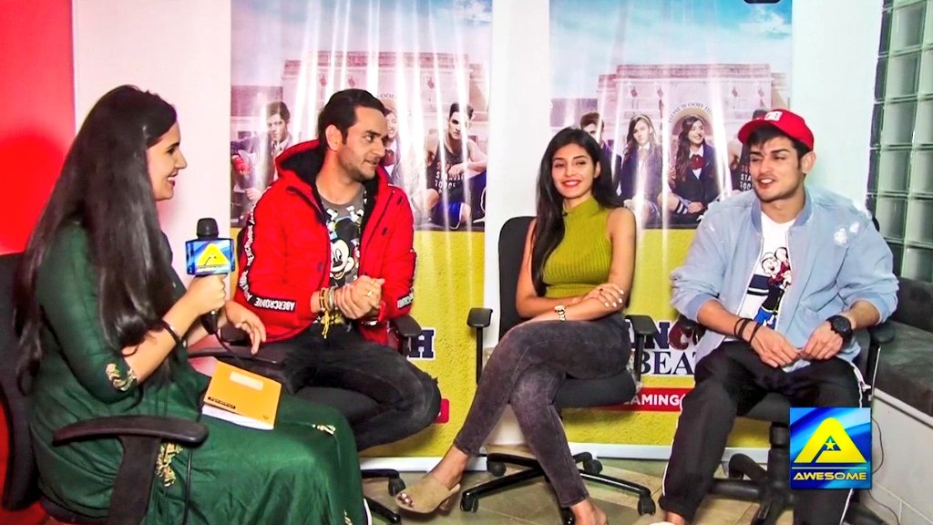 undefinedparsh's tweet photo. New Interview with PuncchBeat gang !!๐คโค
@HarshitaGaur12 @lostboy54 @ipriyanksharmaa @altbalaji
#PuncchBeat #HarshitaGaur #PriyankSharma #VikasGupta #Rahat #Divyanka #Dinky #Divrah
https://t.co/MjUvLcfUGl https://t.co/wnBuW0av7L