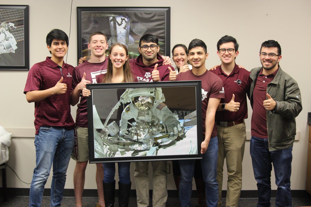 12AstronautLab's tweet image. Gearing up for our preliminary design review presentation Wednesday! We intend to show up and show OUT. #NASAcodes #TAMUAerospace