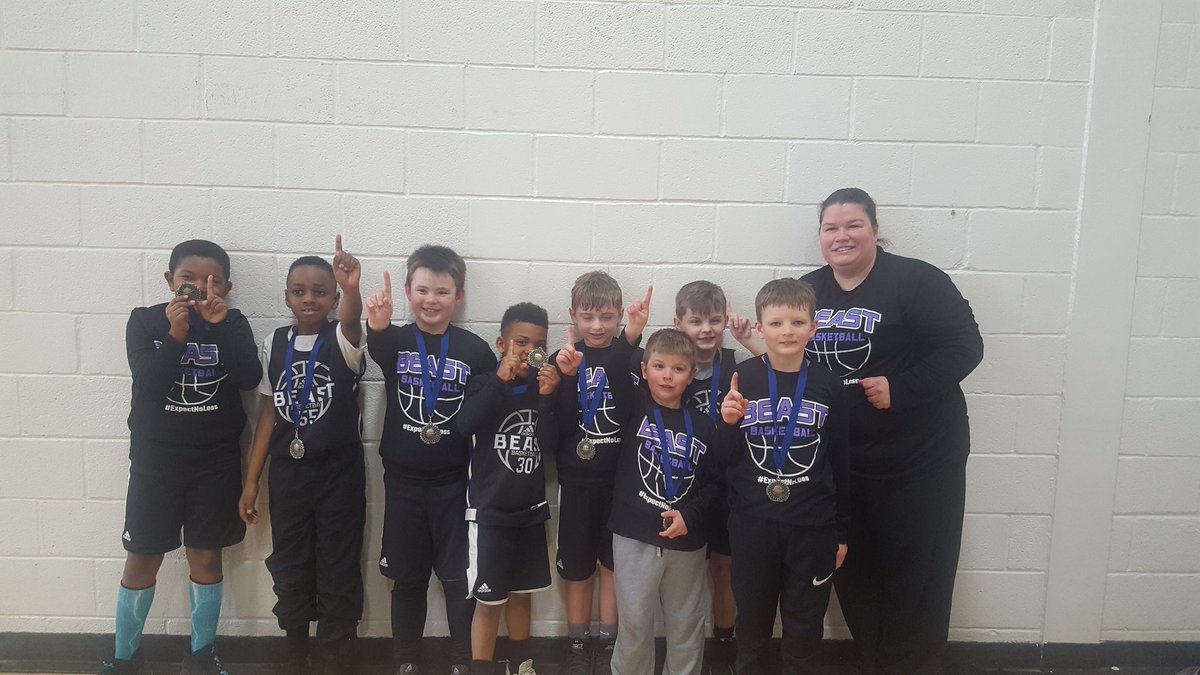 KylieHoman's tweet photo. Throw Down in B Town tournament champs! Joey made these little BEAST players day! https://t.co/52L04VBBc9